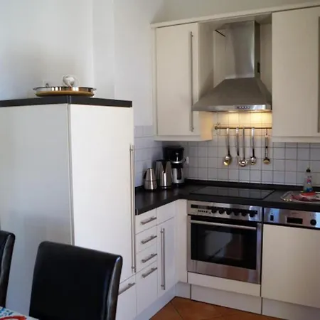 Lichtdurchflutete Mit 2 Balkonen, Strandnah, Mit Parkplatz * Ostseebad Kühlungsborn