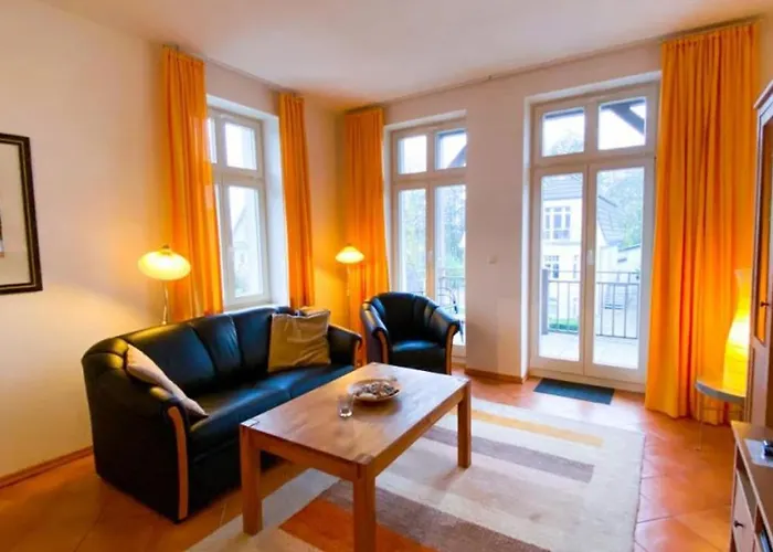 Apartment Lichtdurchflutete Mit 2 Balkonen, Strandnah, Mit Parkplatz
