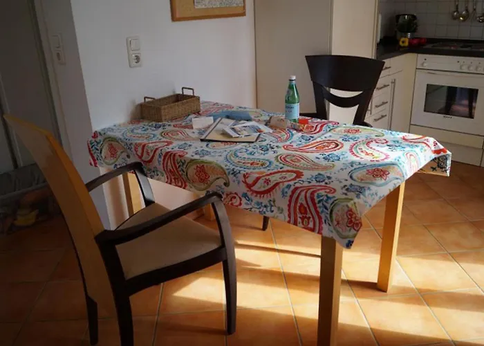 Apartment Lichtdurchflutete Mit 2 Balkonen, Strandnah, Mit Parkplatz *