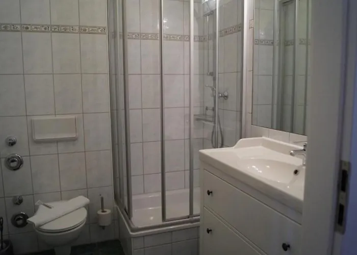 Apartment Lichtdurchflutete Mit 2 Balkonen, Strandnah, Mit Parkplatz *